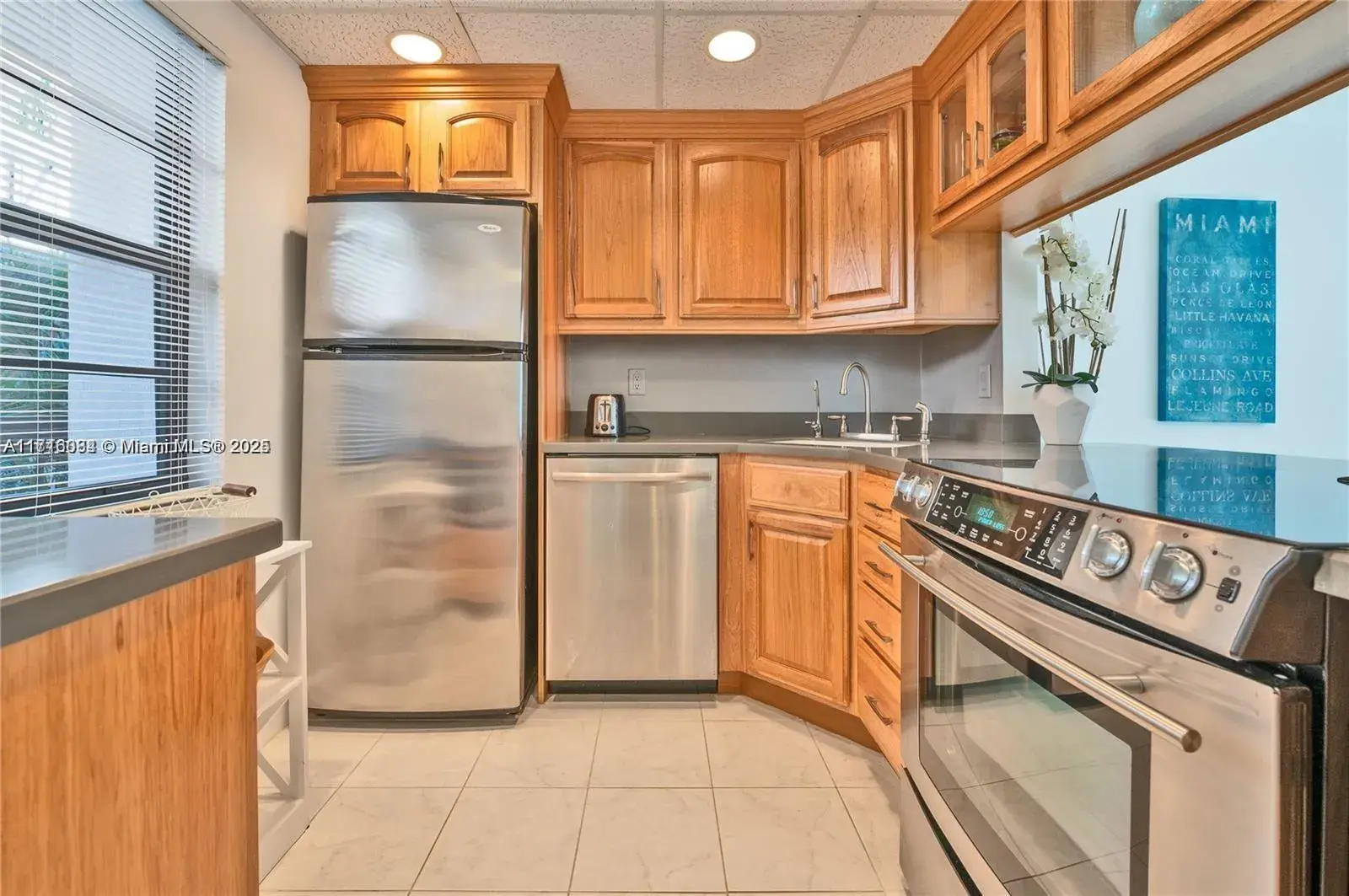 1 bedroom 1 bath Residential Lease for rent at 5495 NE 25th Ave # 404, Fort Lauderdale FL 33308
