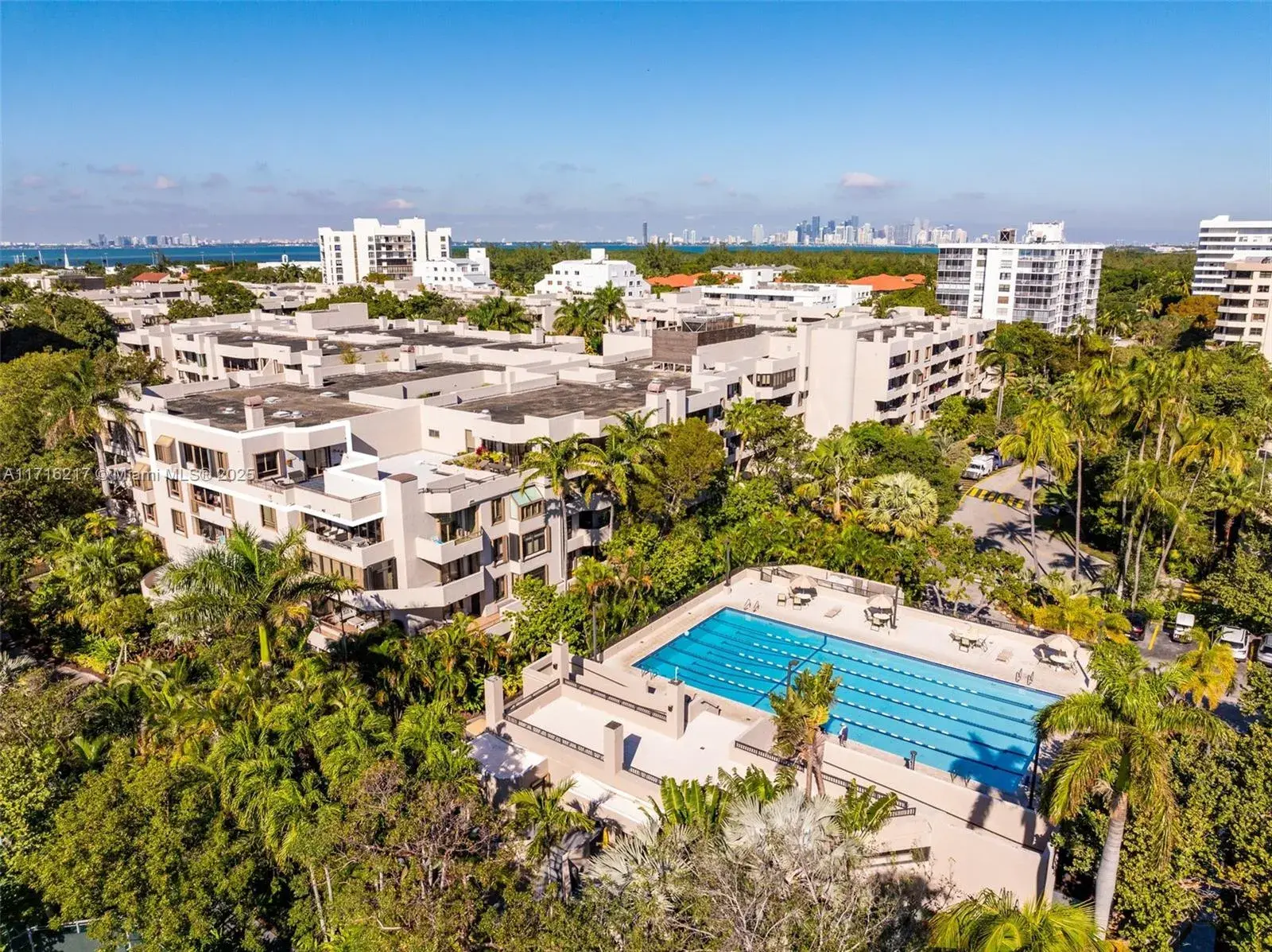 161 Crandon Blvd # 417, Key Biscayne FL 33149