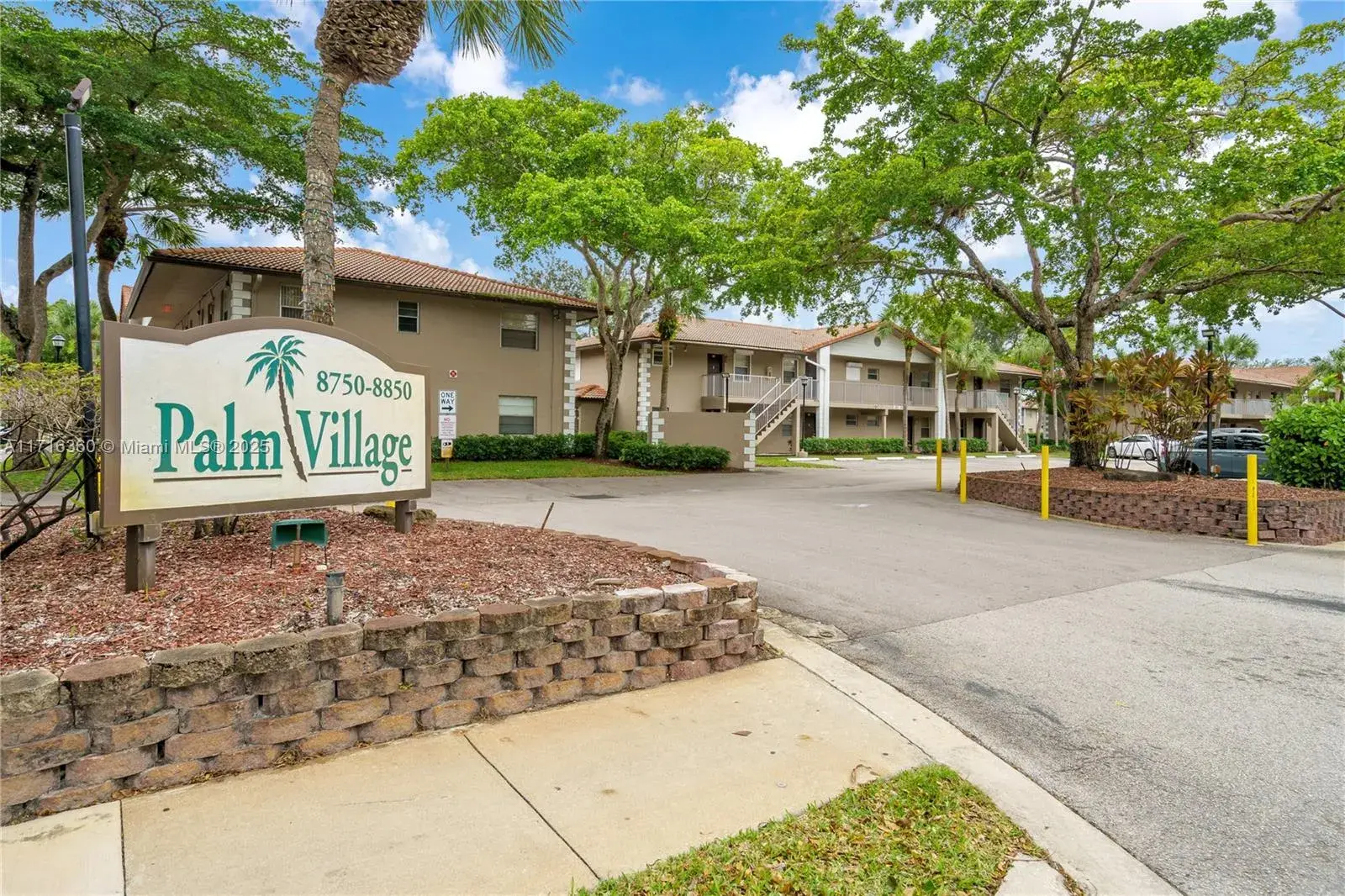 2 bedroom 2 bath for sale at 8850 Royal Palm Blvd # 6, Coral Springs FL 33065