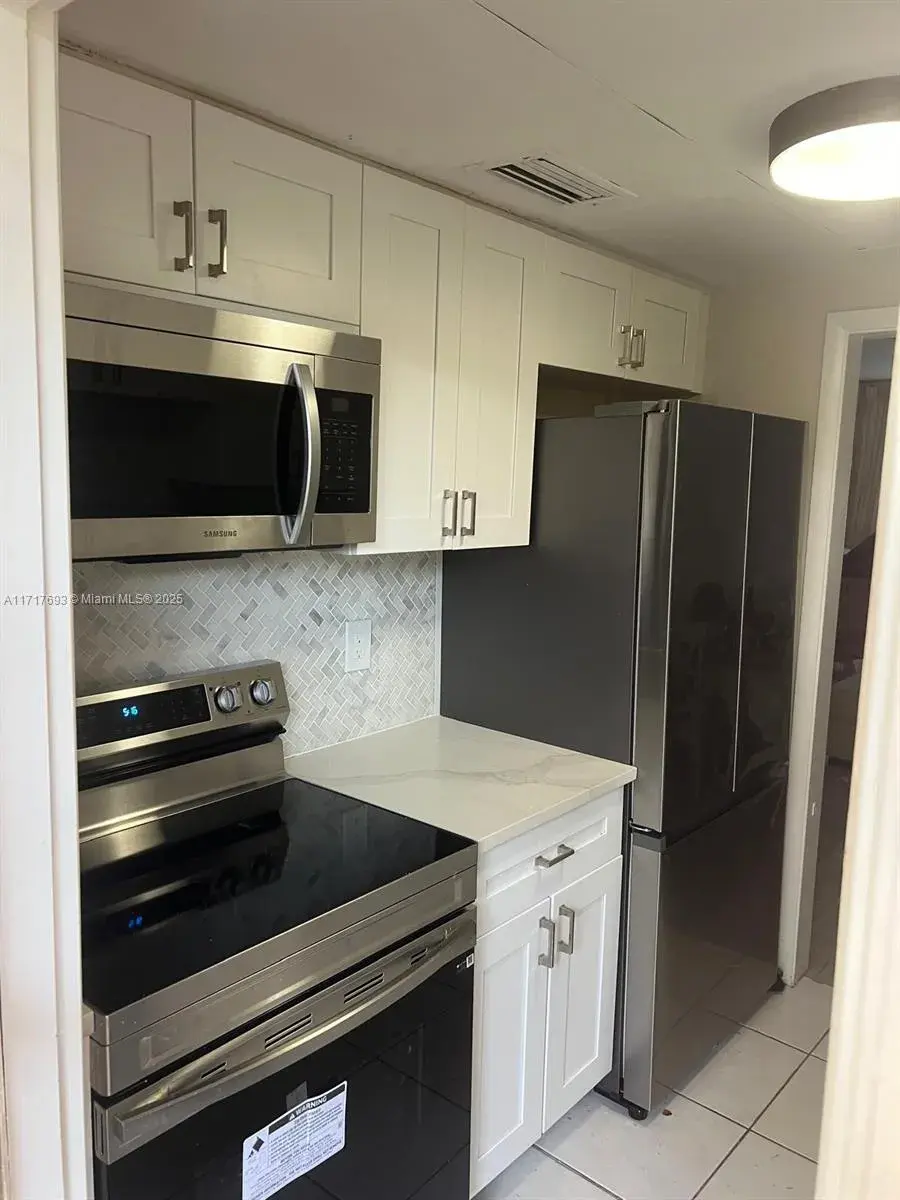 300 NE 20th St # 6060, Boca Raton FL 33431