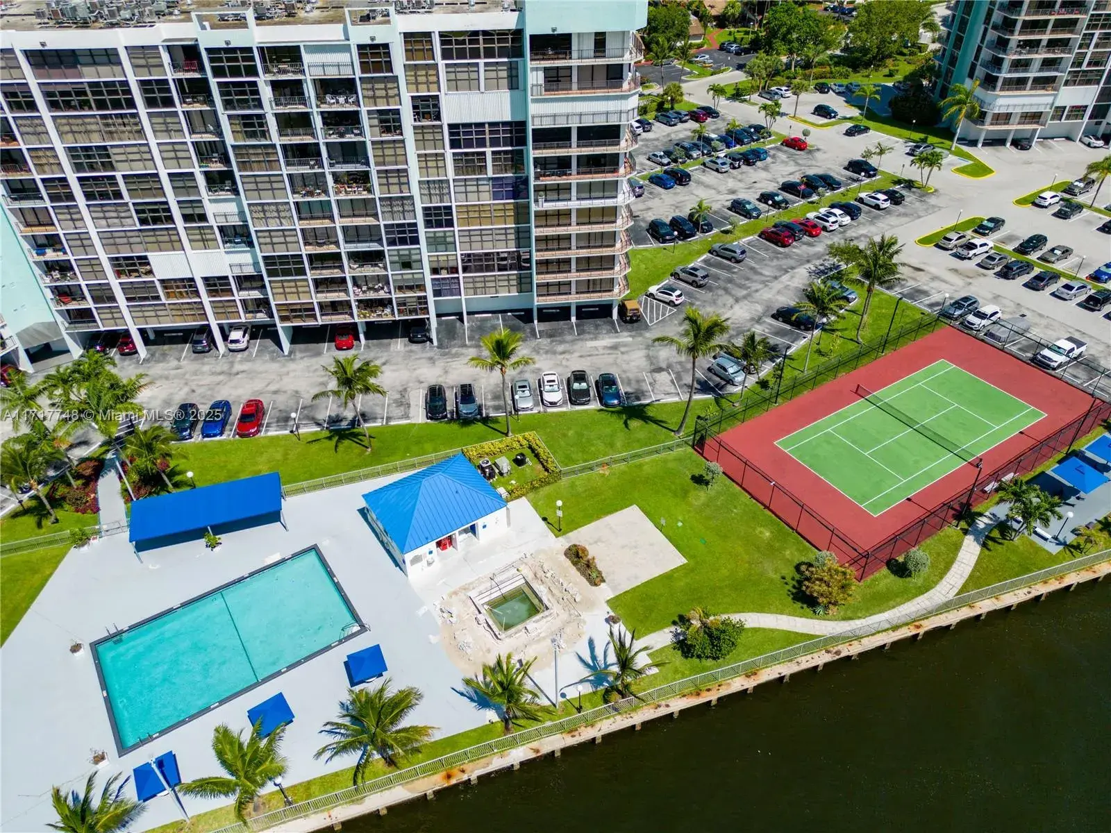 200 Leslie Dr # 705, Hallandale Beach FL 33009
