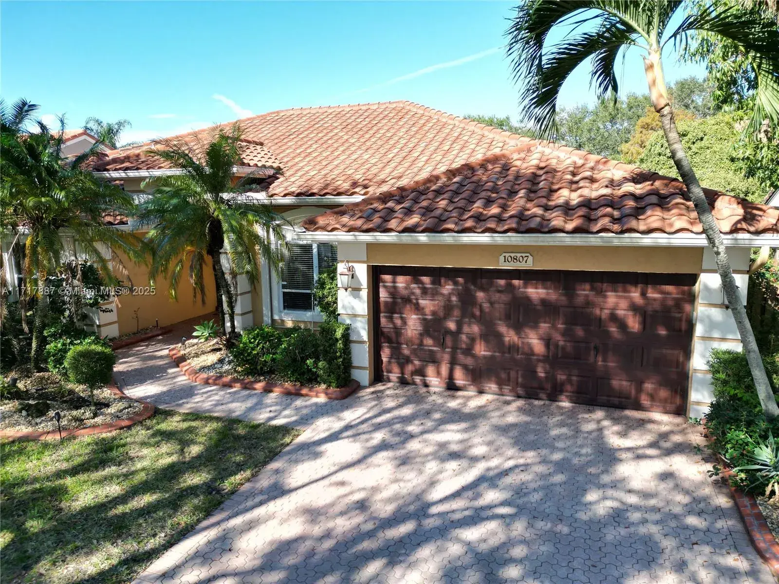 10807 Charleston Pl, Cooper City FL 33026