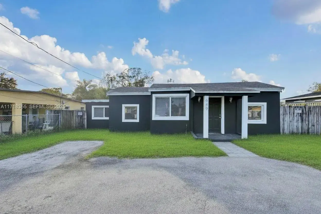 3 bedroom 1 bath Residential for sale at 649 NW 24th Ave, Fort Lauderdale FL 33311
