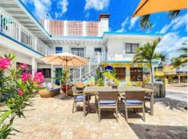 Commercial Sale for sale at 322 Nevada St, Hollywood FL 33019