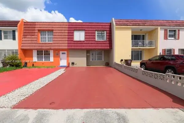 3 bedroom 2 bath Residential for sale at 949 W 79th St, Hialeah FL 33014