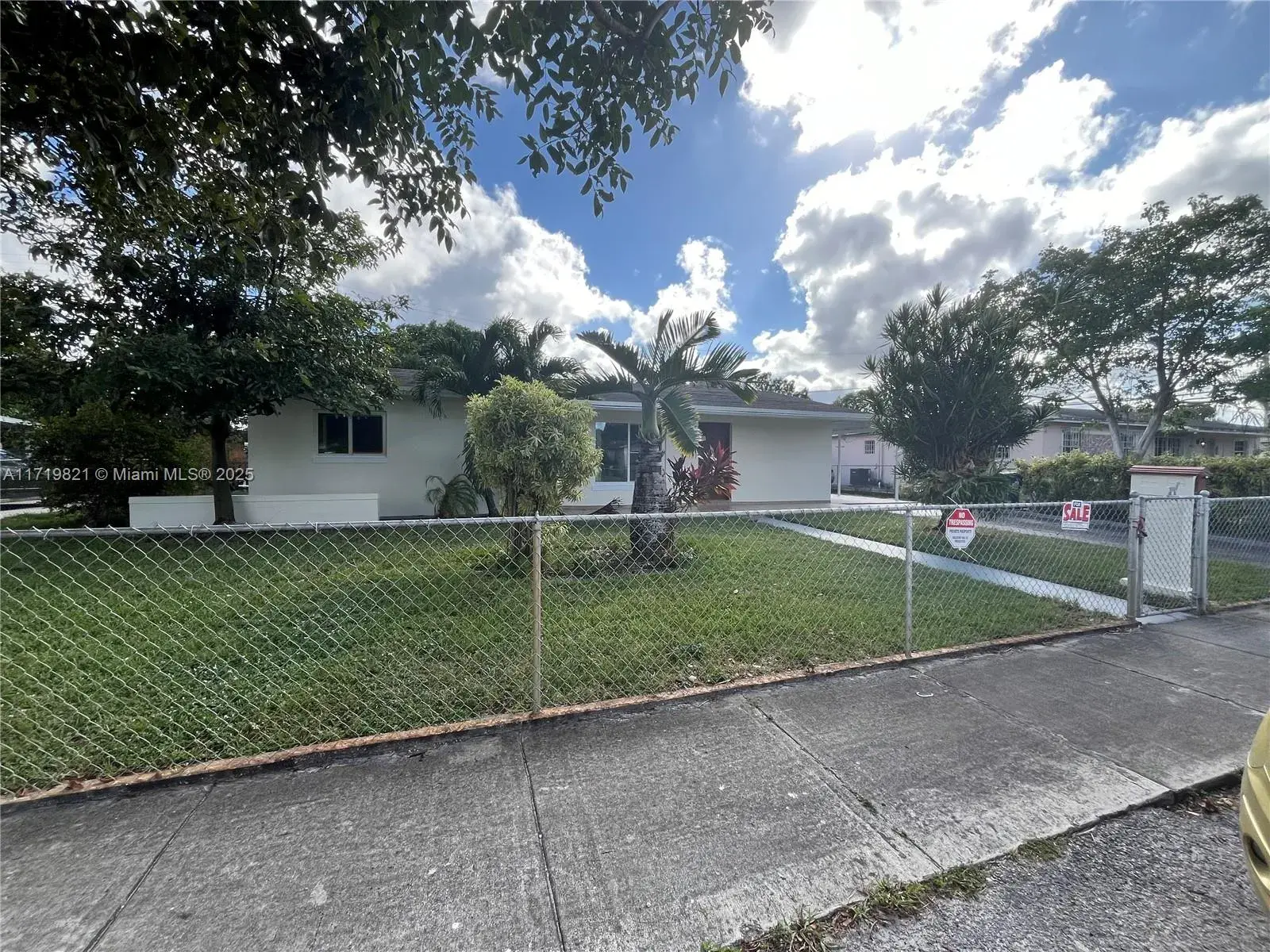 3 bedroom 1 bath Residential for sale at 4600 NW 203rd Ter, Miami Gardens FL 33055