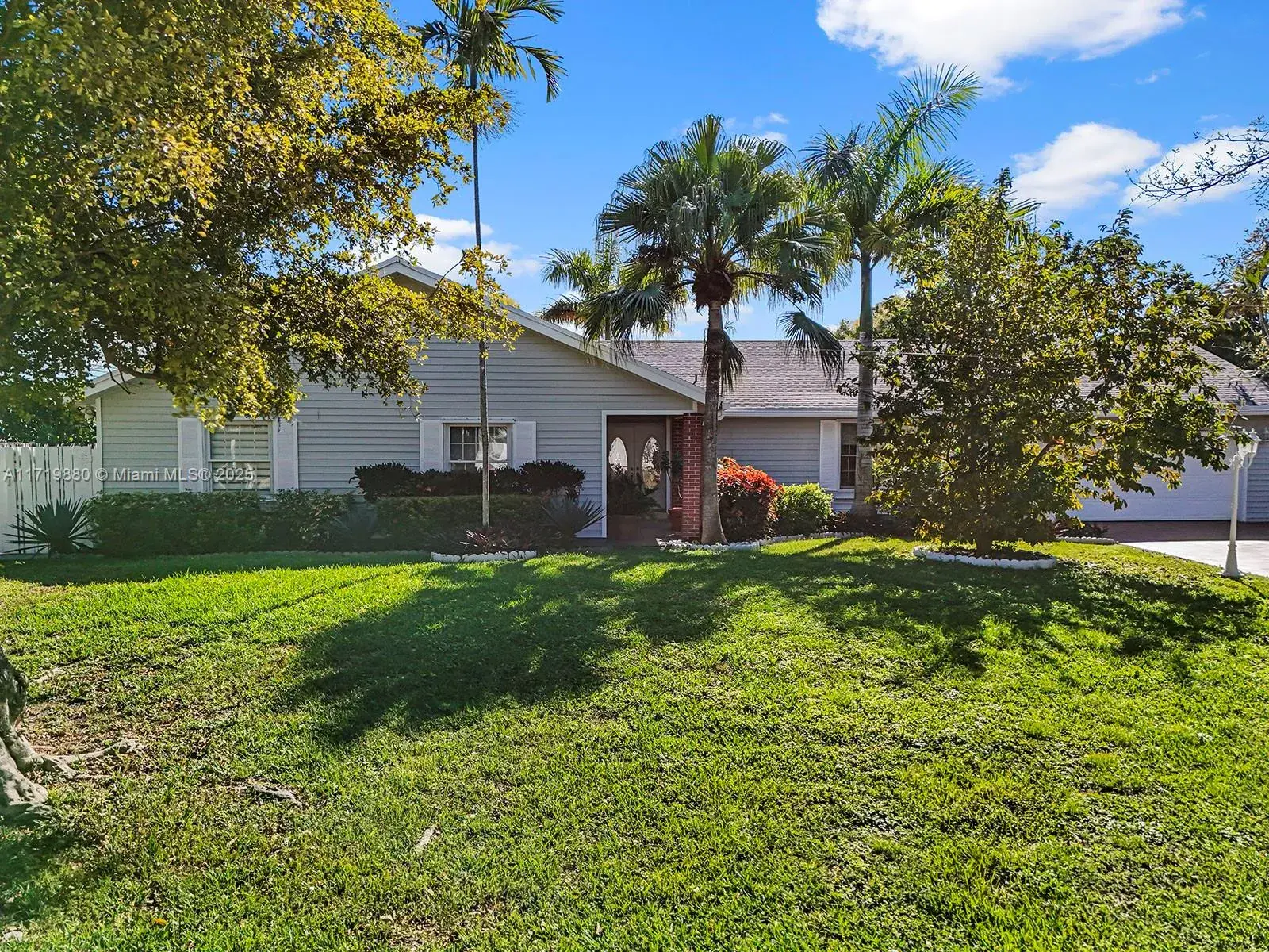 15042 SW 149th St, Miami FL 33196