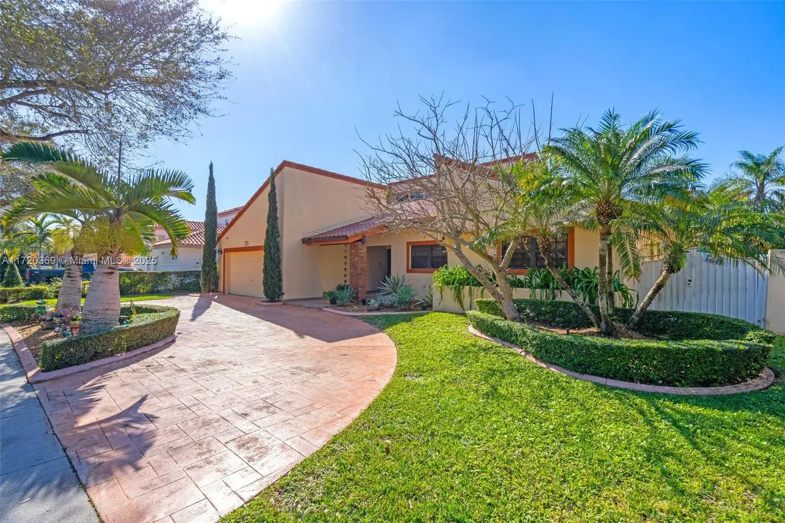 16902 NW 83rd Ave, Miami Lakes FL 33016