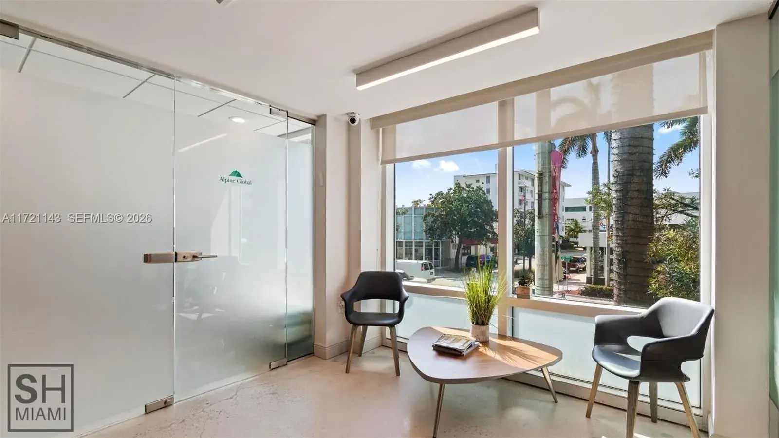 820 W 41 St # 401, Miami Beach FL 33140