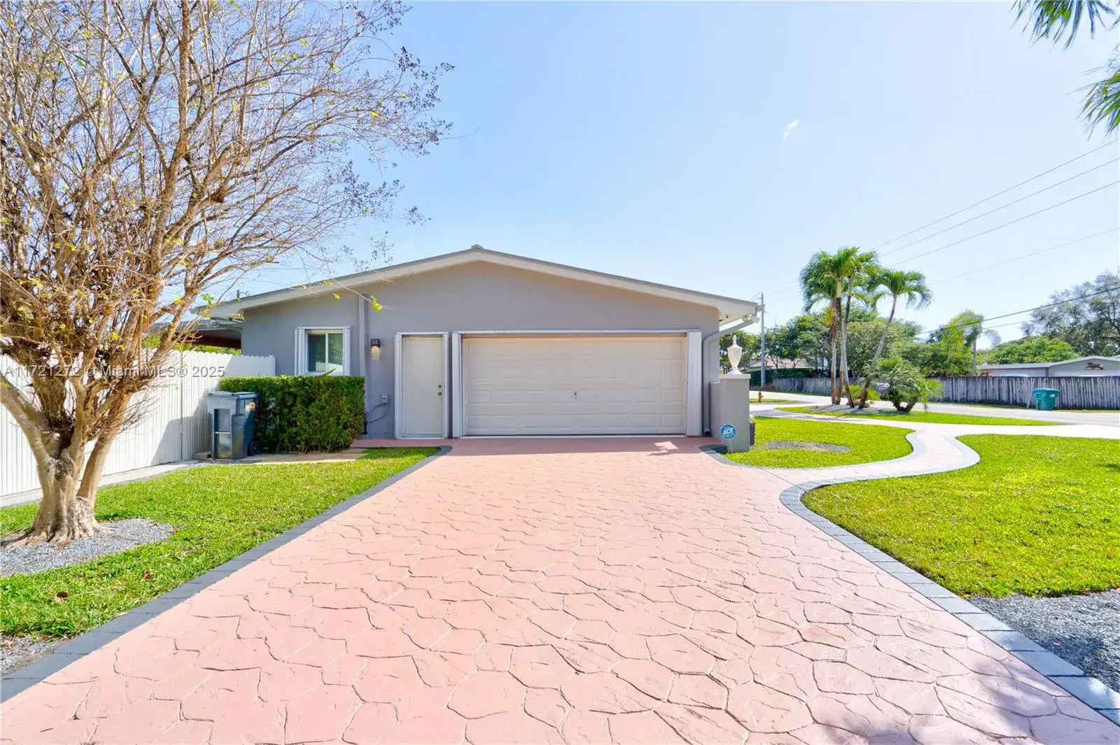 9641 SW 94th St, Miami FL 33176