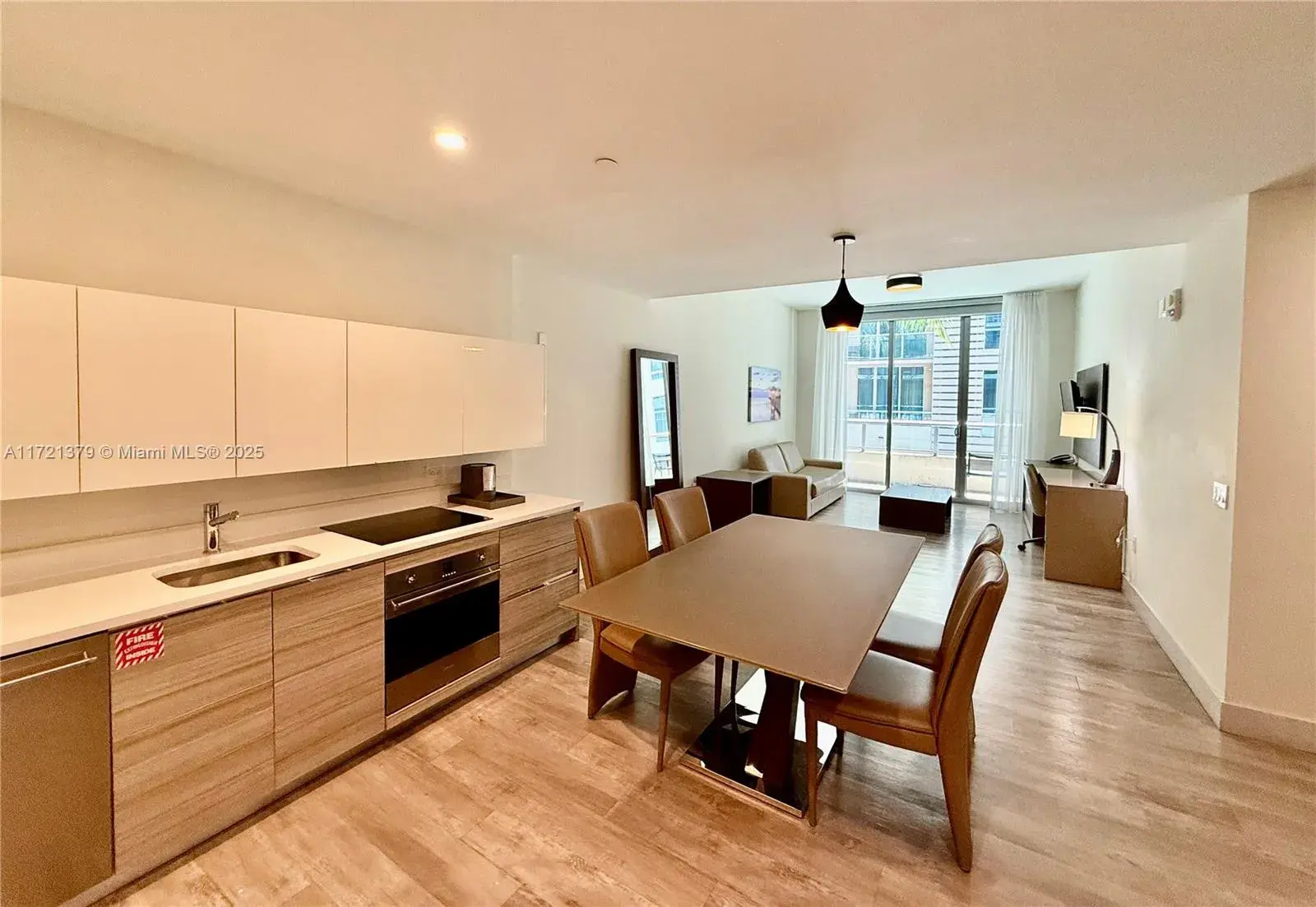 1 bedroom 1 bath Residential for sale at 777 N Ocean Dr # N222, Hollywood FL 33019