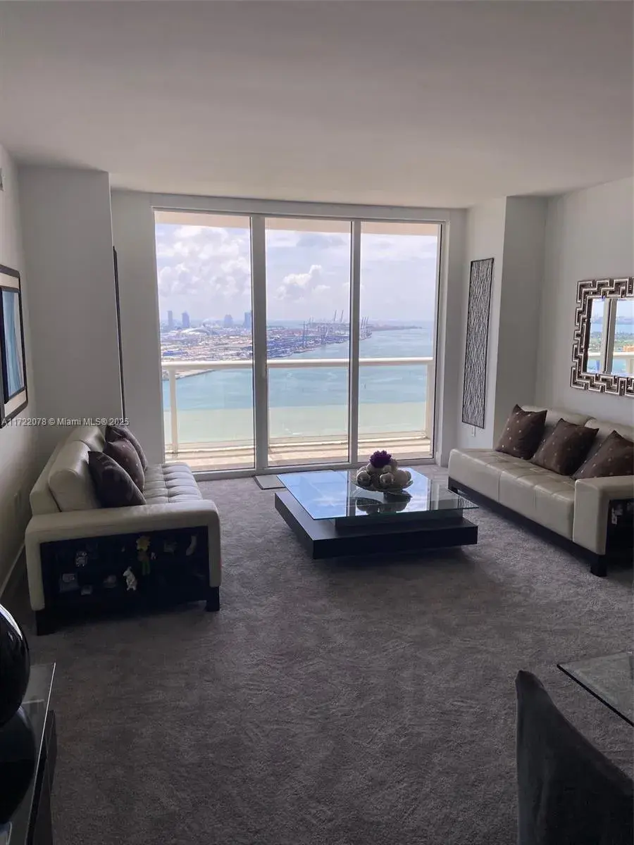 50 Biscayne Blvd # 2906, Miami FL 33132