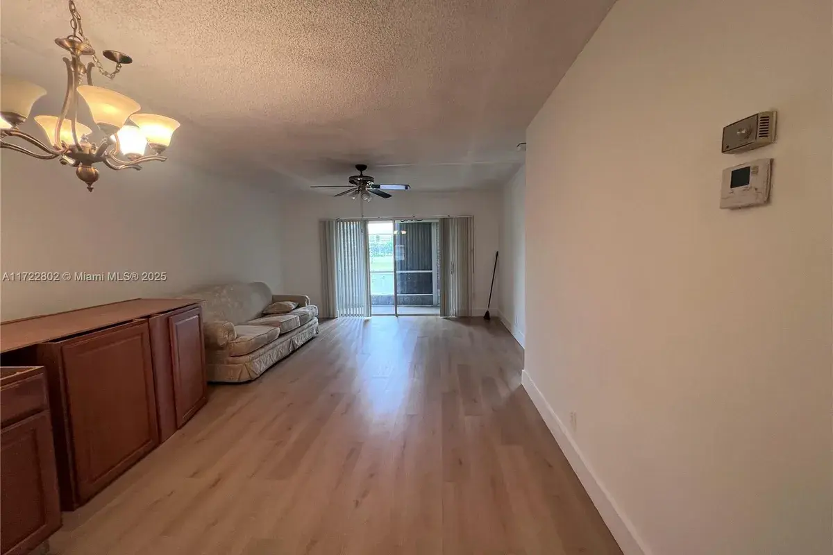 7400 NW 4th Pl # 106, Margate FL 33063