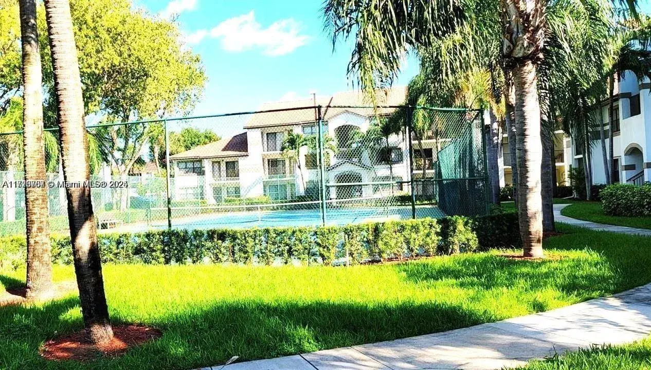 630 S Park Rd # 3, Hollywood FL 33021