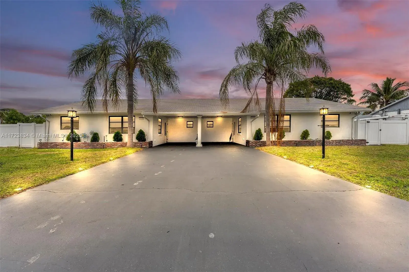 Residential Income for sale at 1111 Brown Rd, Lake Worth FL 33462