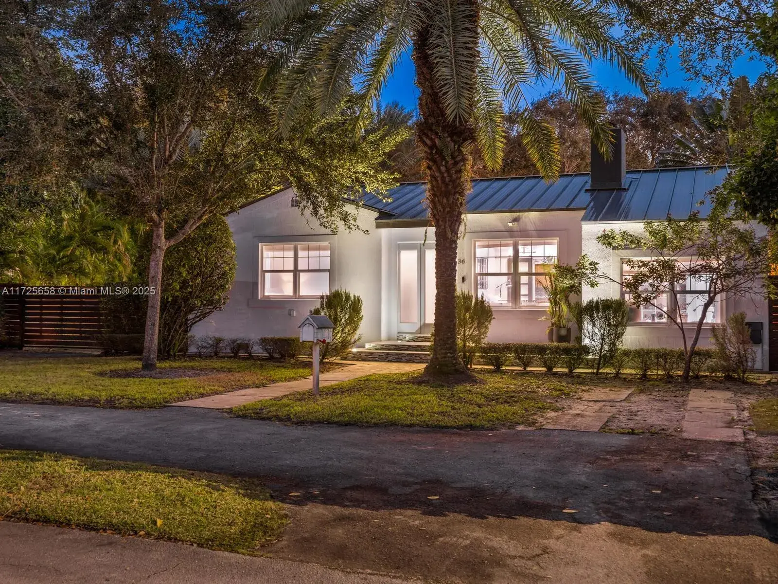 3 bedroom 2 bath Residential Lease for rent at 36 NW 101st St, Miami Shores FL 33150