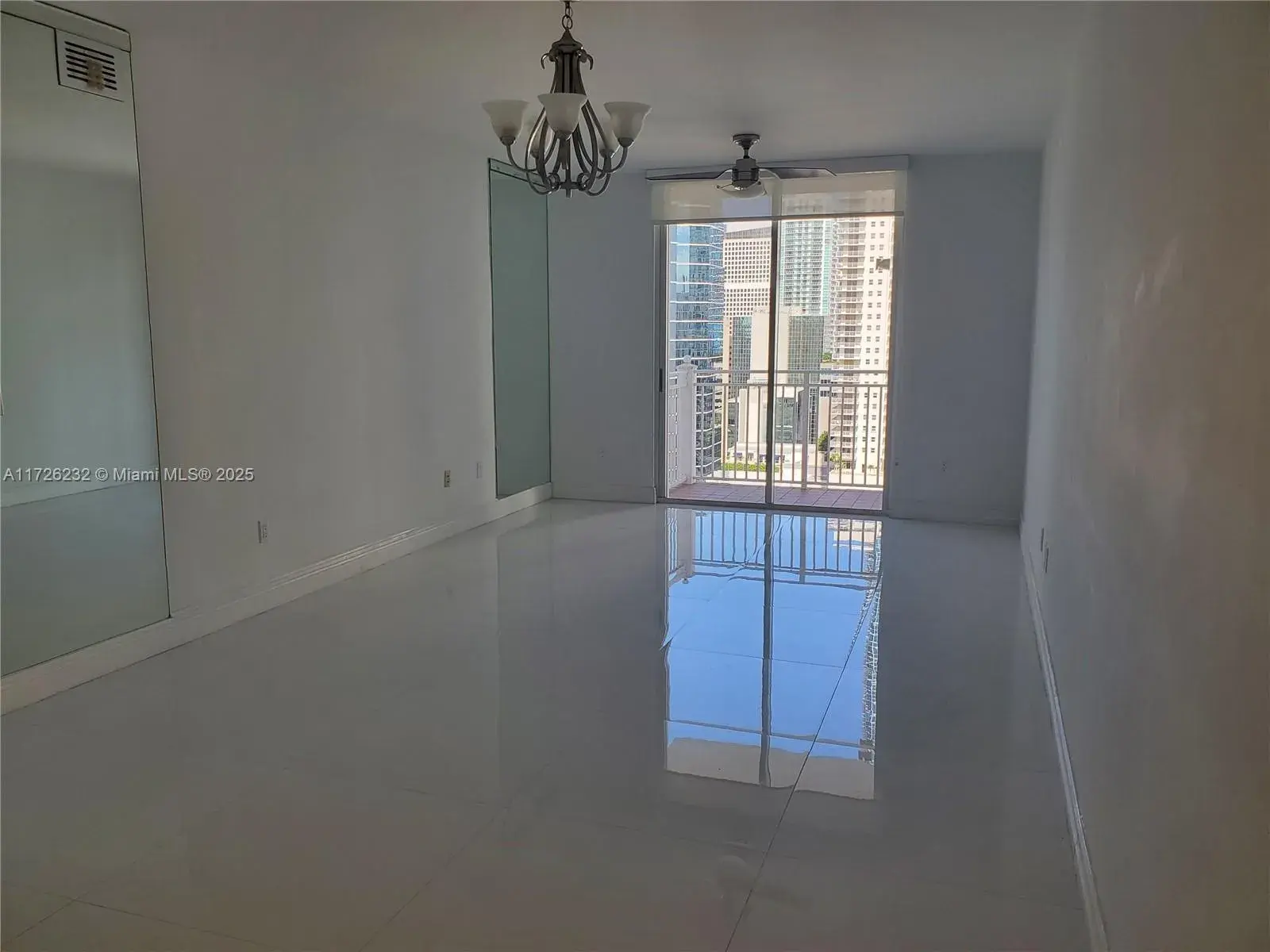 185 SE 14th Ter # 2510, Miami FL 33131