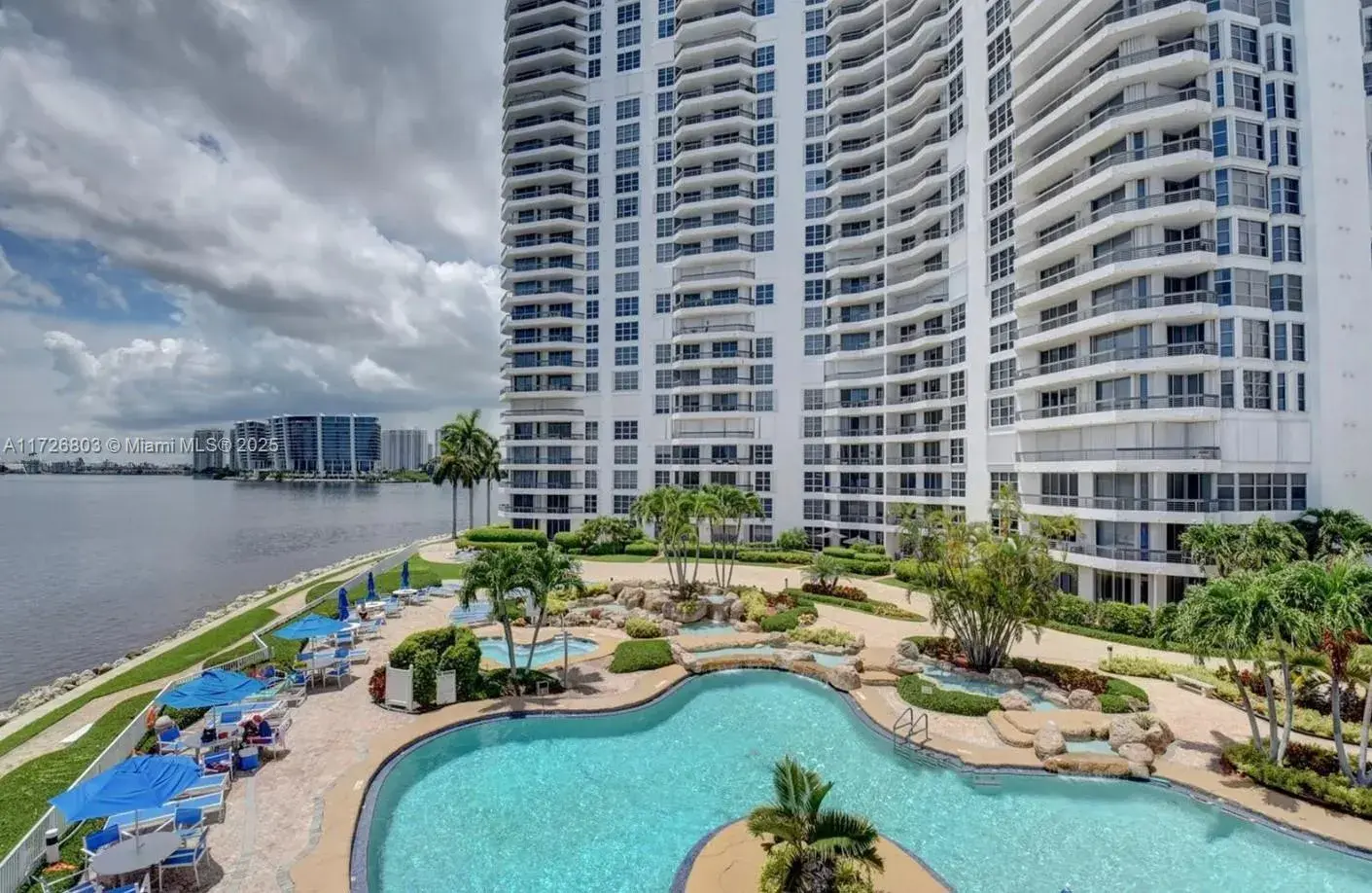 3 bedroom 3 bath Residential Lease for rent at 19101 NE 36th Ct # 2112, Aventura FL 33180