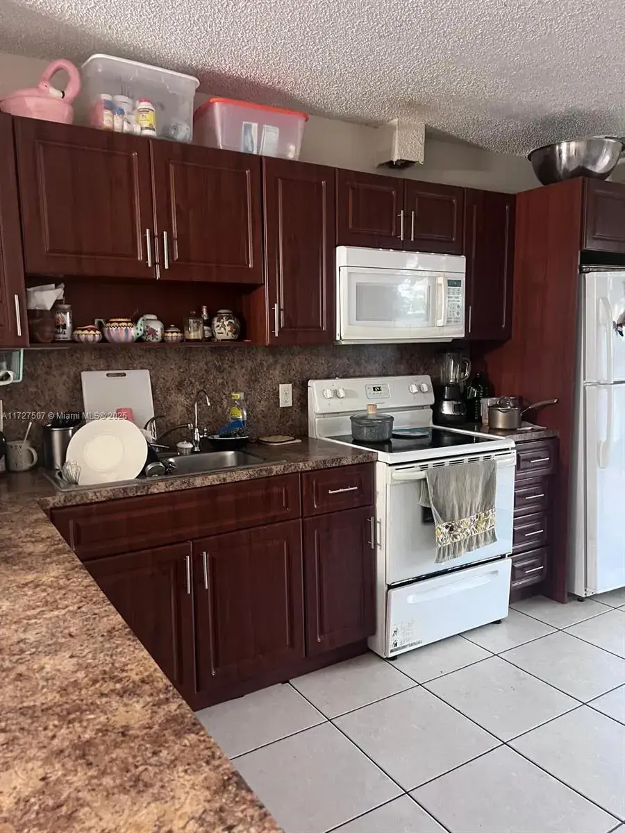 3 bedroom 2 bath Residential for sale at 4828 Orleans Ct # B, West Palm Beach FL 33415