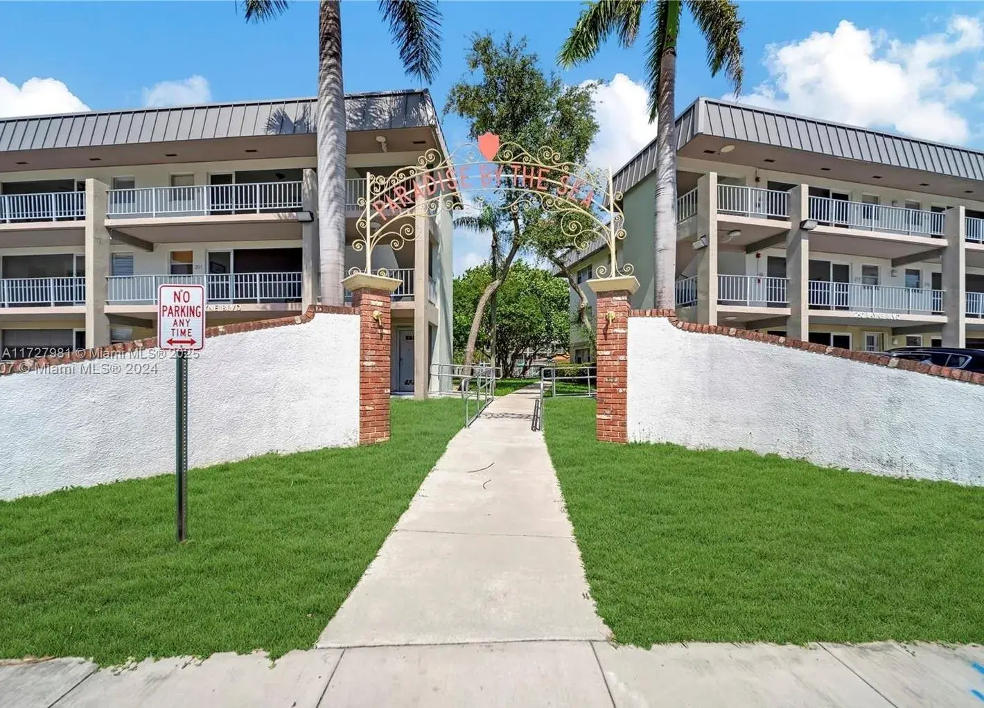 250 Layne Blvd # 213, Hallandale Beach FL 33009