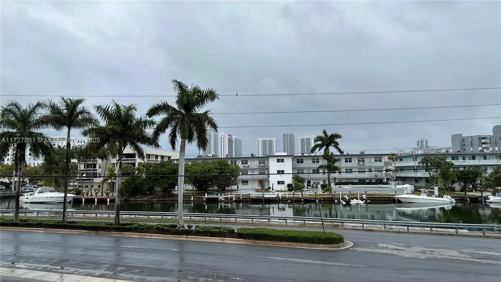 250 Layne Blvd # 213, Hallandale Beach FL 33009