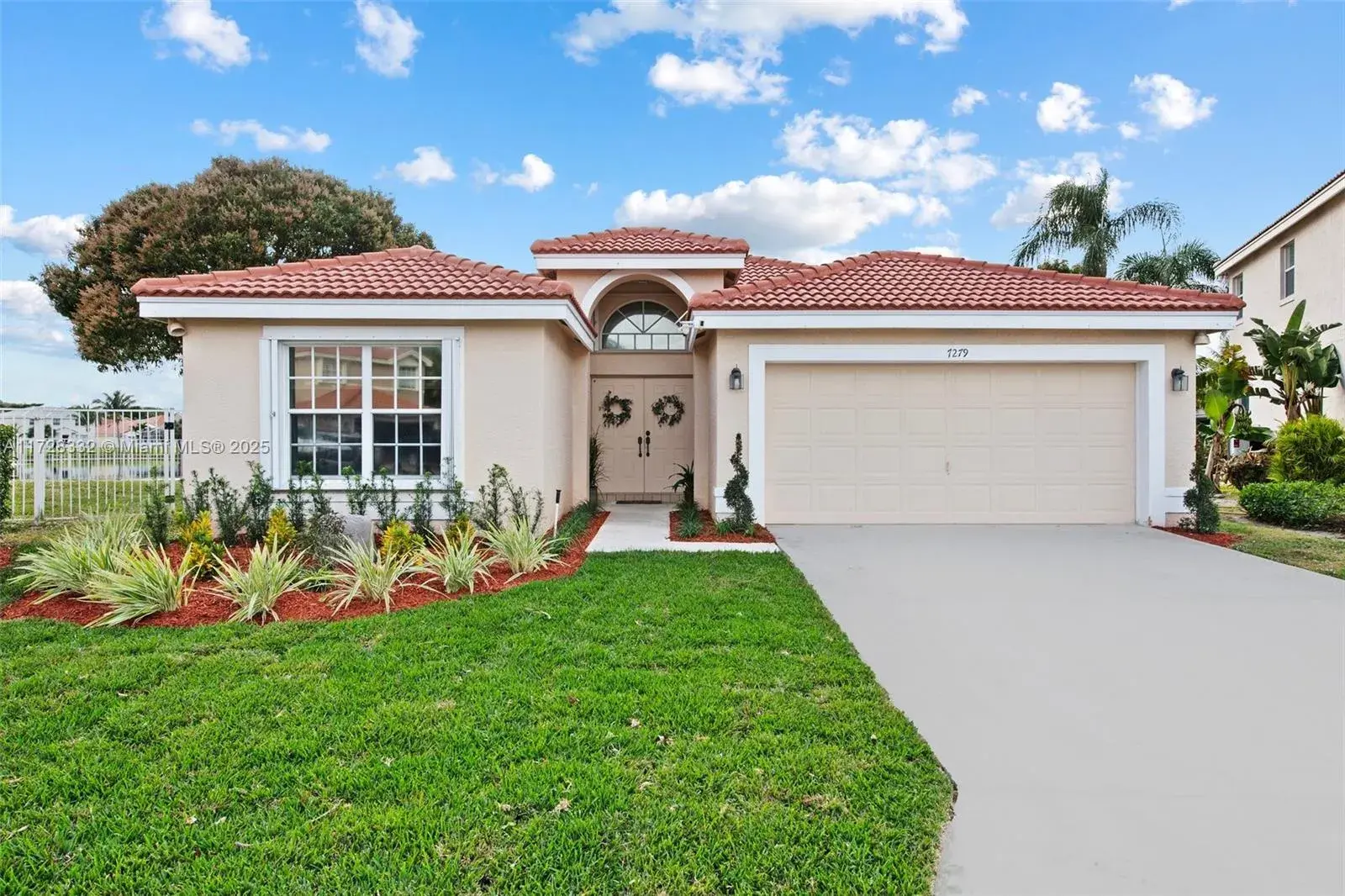 3 bedroom 2 bath Residential for sale at 7279 Norwich Ln, Boynton Beach FL 33436