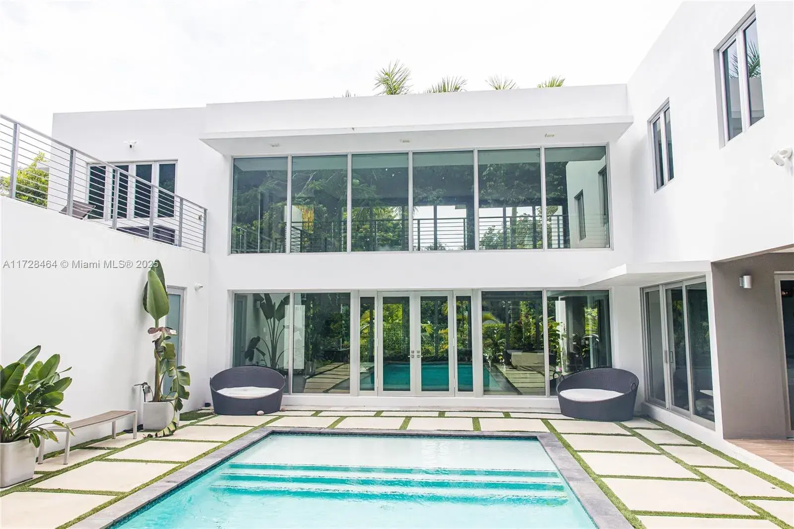 5 bedroom 3 bath Residential for sale at 6790 SW 72 STREET, South Miami FL 33143