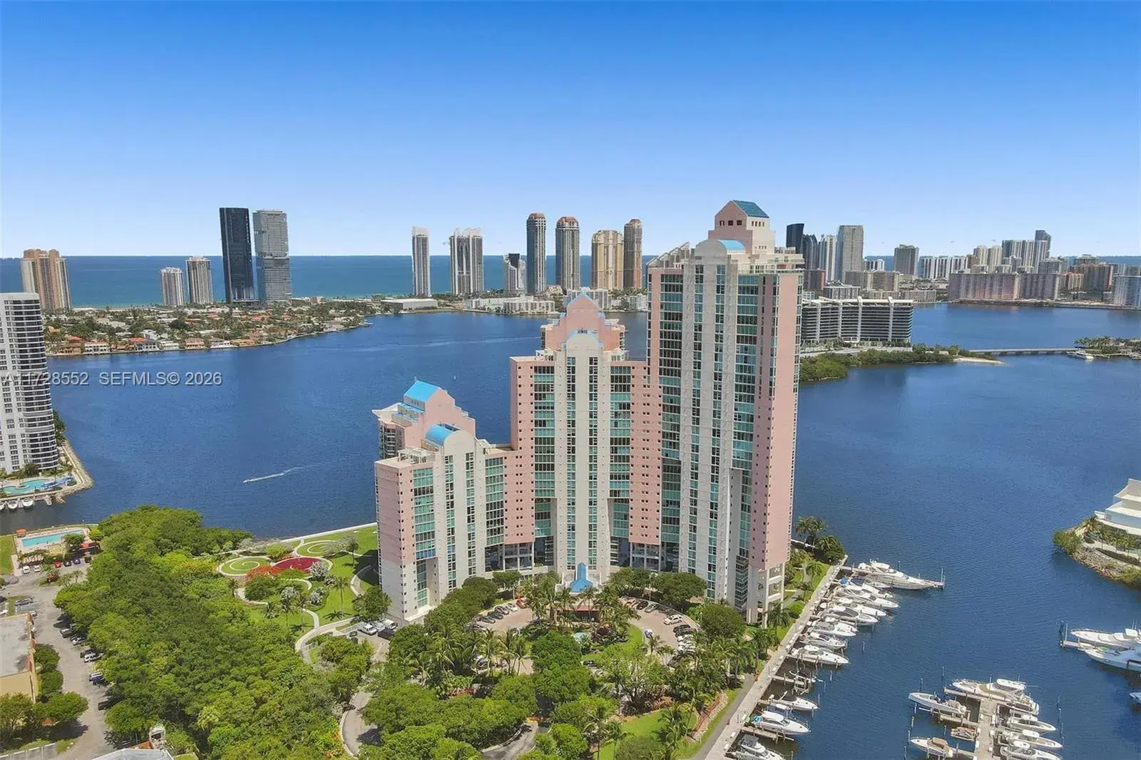 2 bedroom 2 bath Residential for sale at 3370 Hidden Bay Dr # 910, Aventura FL 33180