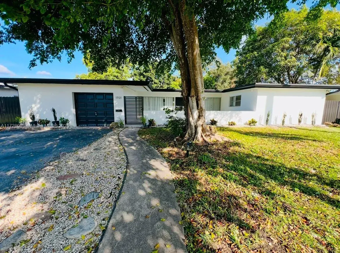 3 bedroom 3 bath Residential Lease for rent at 1931 NE 186th Dr, North Miami Beach FL 33179
