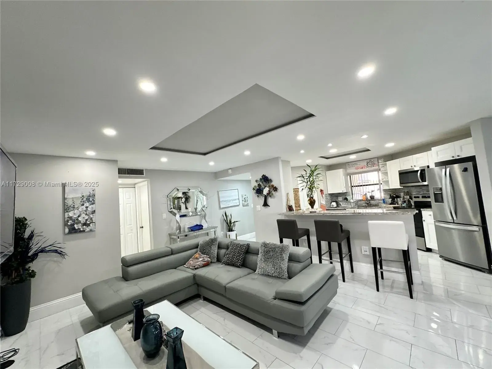 2 bedroom 2 bath Residential for sale at 6655 W Broward Blvd # 201, Plantation FL 33317