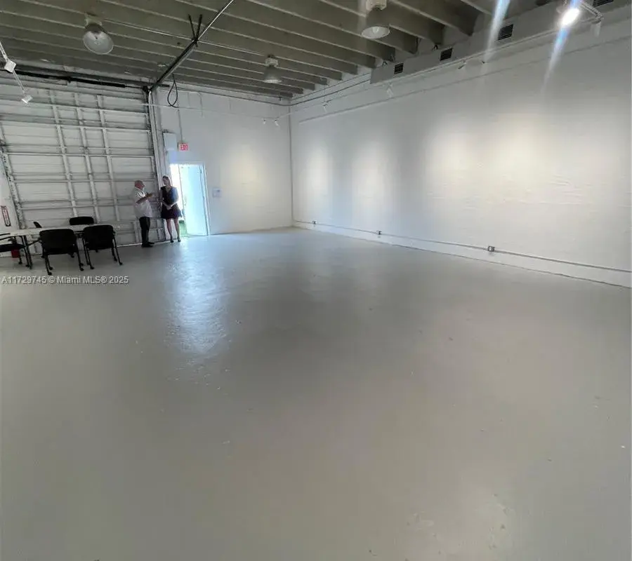 676 NW 23rd St, Miami FL 33127