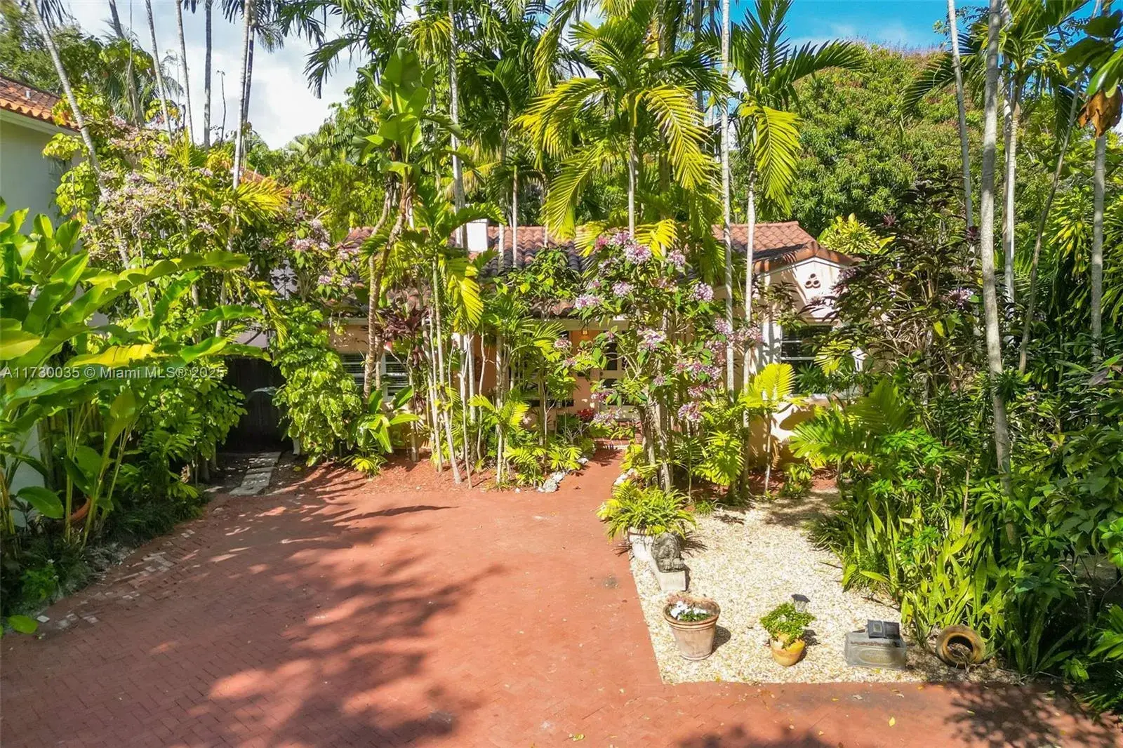 3 bedroom 2 bath Residential for sale at 4137 Malaga Ave, Coconut Grove FL 33133