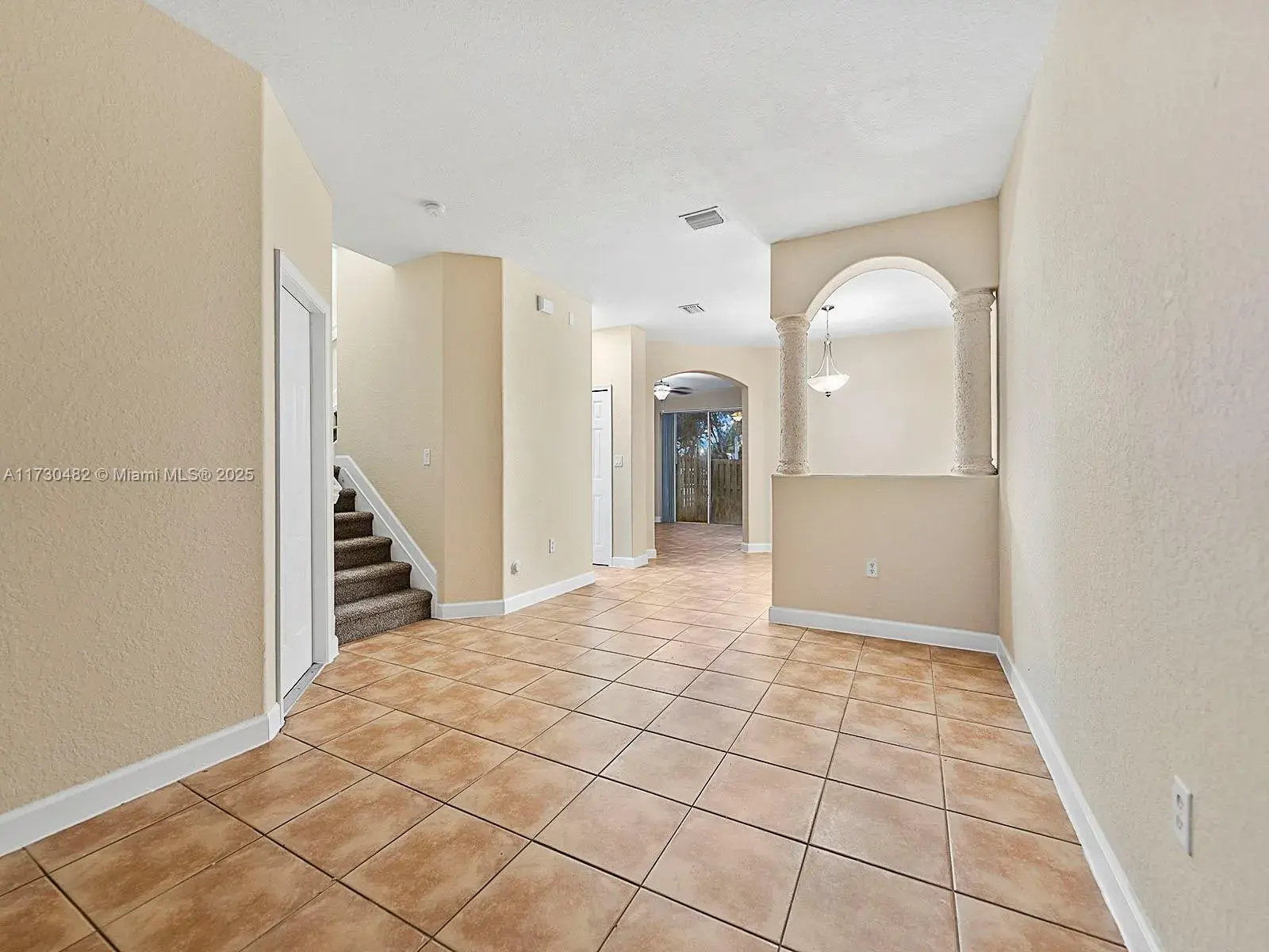 2463 SE 15th Ct, Homestead FL 33035