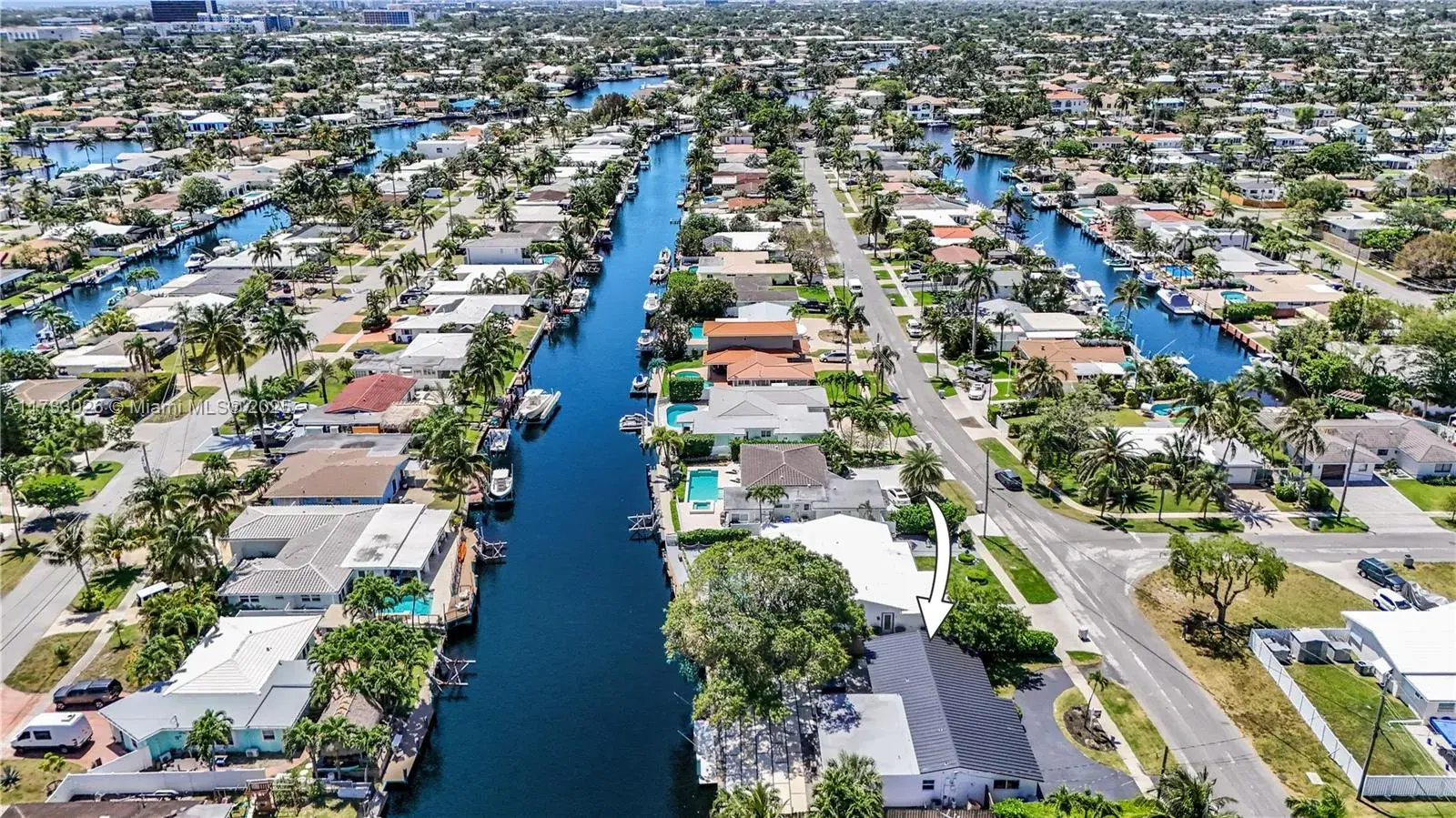 3 bedroom 2 bath Residential for sale at 660 SE 4th Ave, Pompano Beach FL 33060