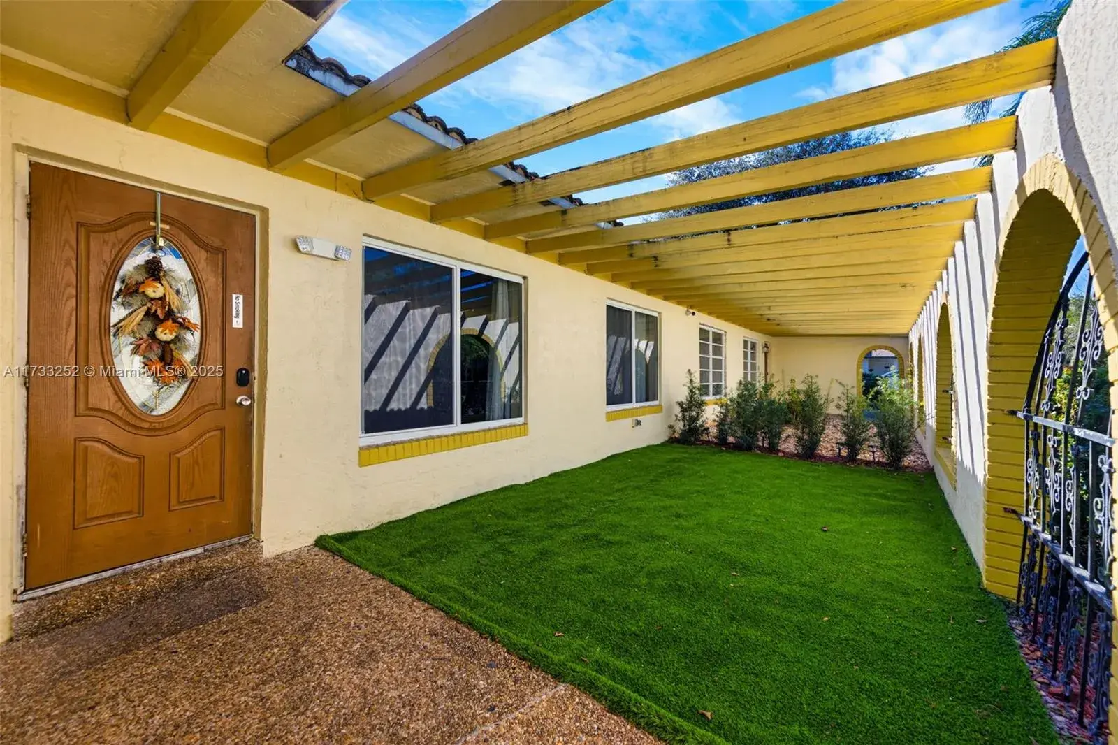 8406 NW 35th St, Coral Springs FL 33065