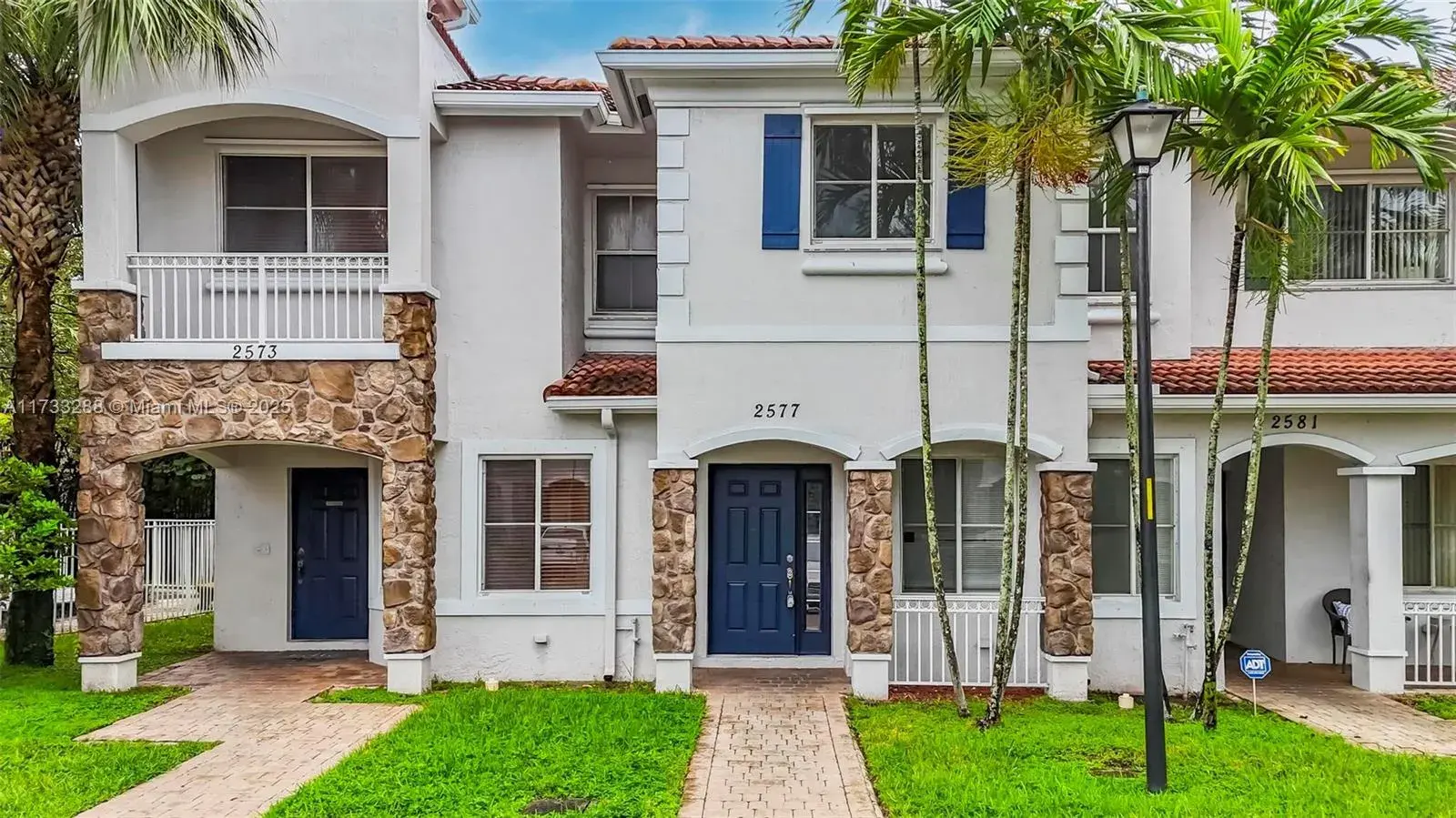3 bedroom 2 bath Residential for sale at 2577 SW 82nd Ave # 102, Miramar FL 33025