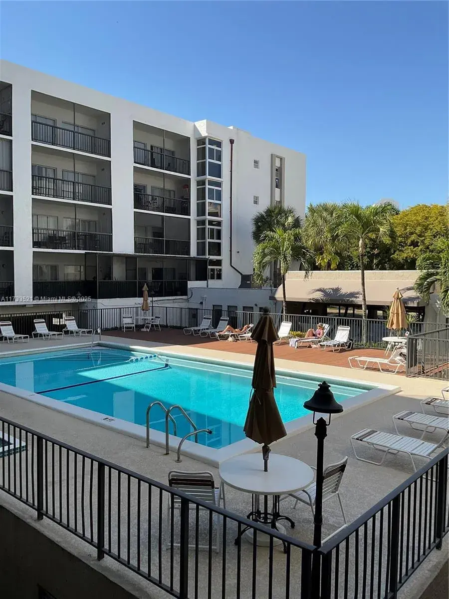 2 bedroom 1 bath for sale at 201 178th Dr # 309, Sunny Isles Beach FL 33160