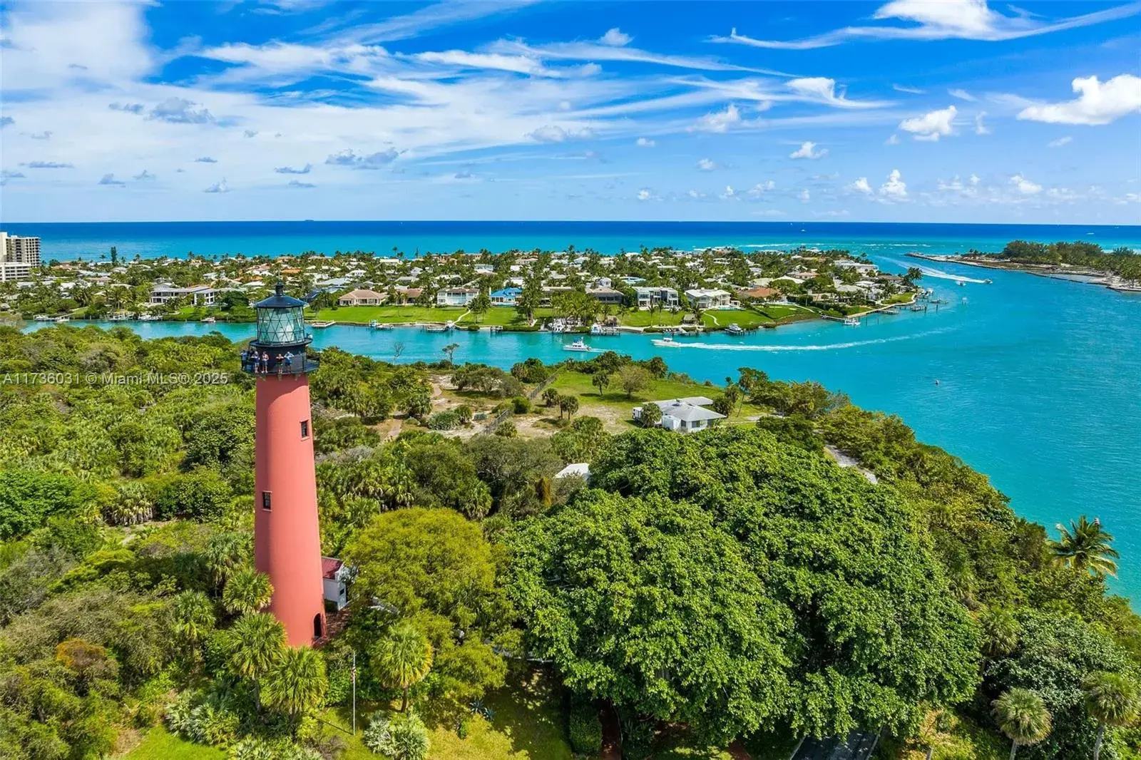 3 bedroom 3 bath Residential for sale at 219 Colony Rd, Jupiter Inlet Colony FL 33469