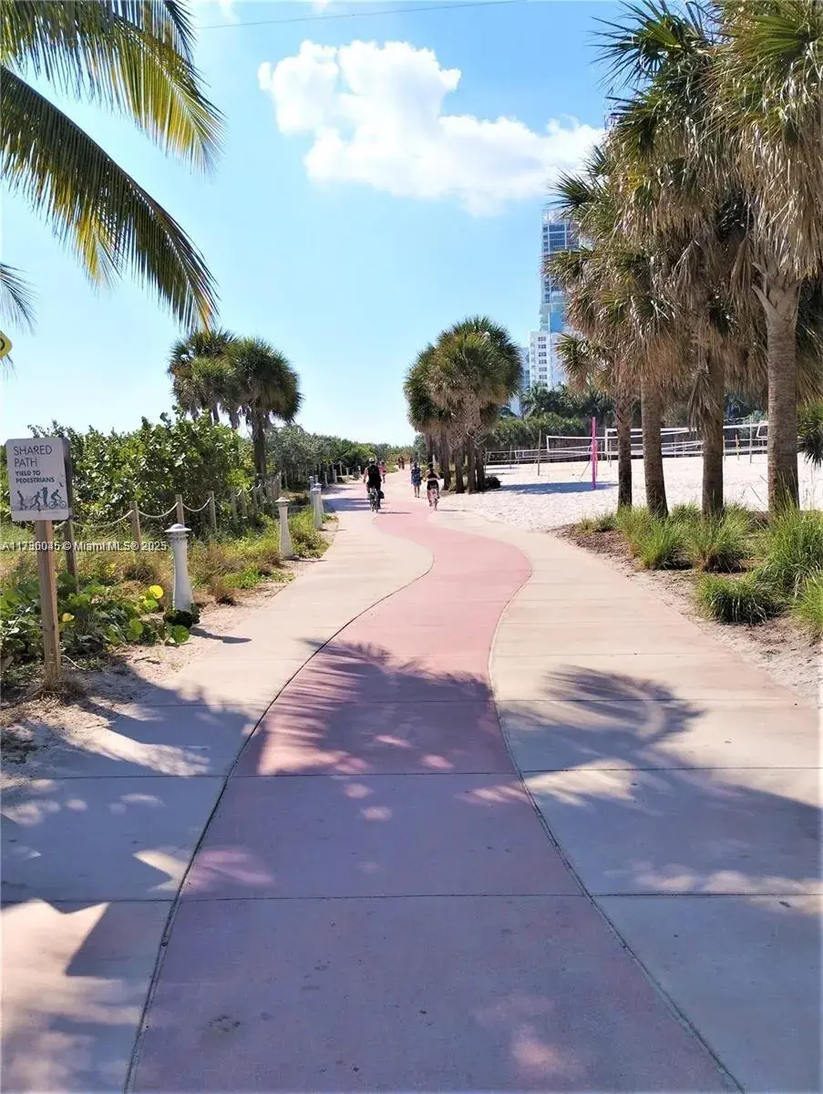 7135 Collins Ave # 1803, Miami Beach FL 33141