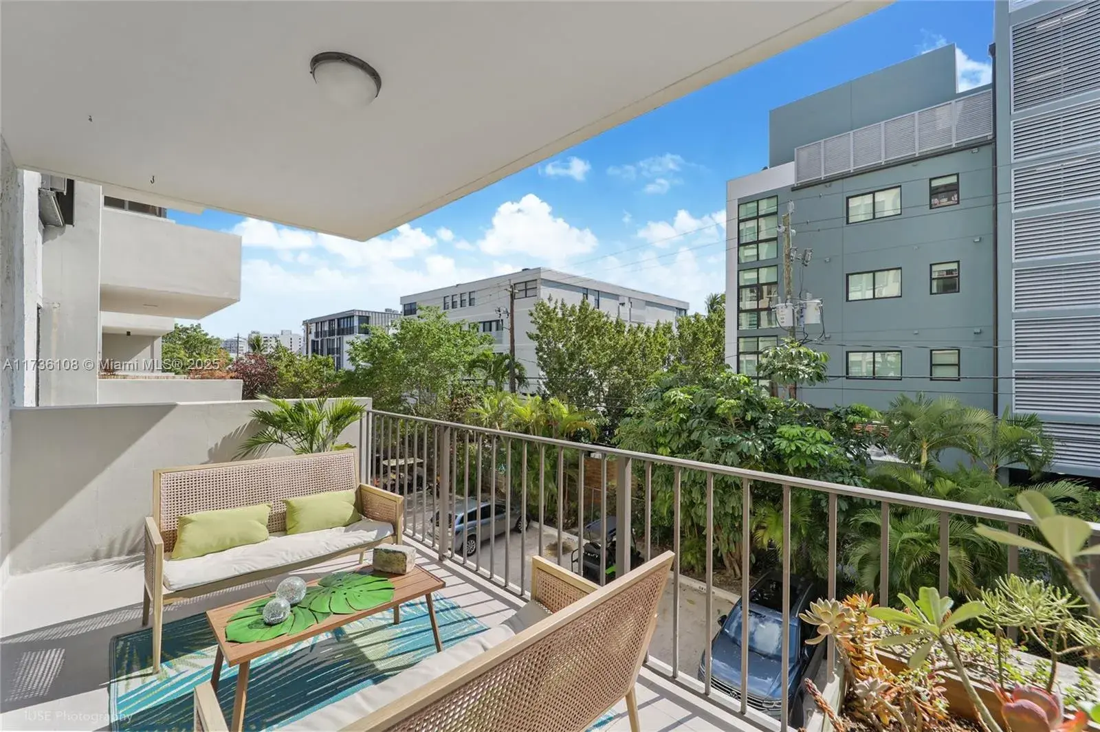 2 bedroom 2 bath for sale at 575 Crandon Blvd # 306, Key Biscayne FL 33149