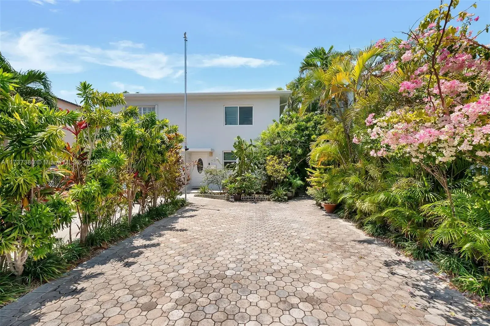 2 bedroom 2 bath for sale at 738 86th St, Miami Beach FL 33141
