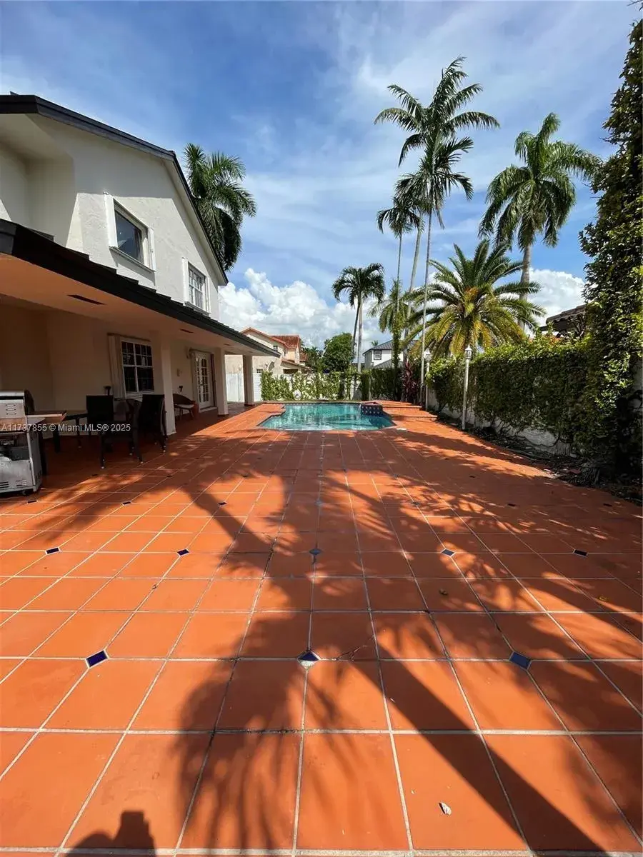 14230 SW 34th St, Miami FL 33175