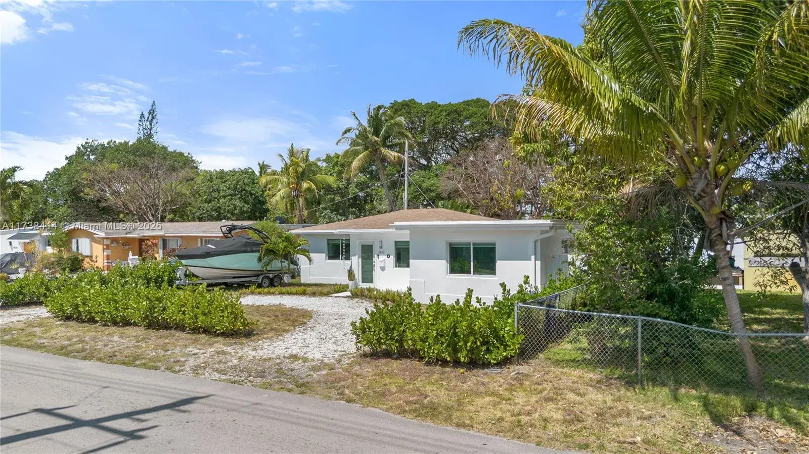 3 bedroom 2 bath Residential for sale at 1410 S 22nd Ave, Hollywood FL 33020