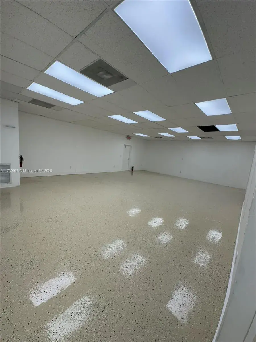 Commercial Sale for sale at 1601 S 21st Ave, Hollywood FL 33020