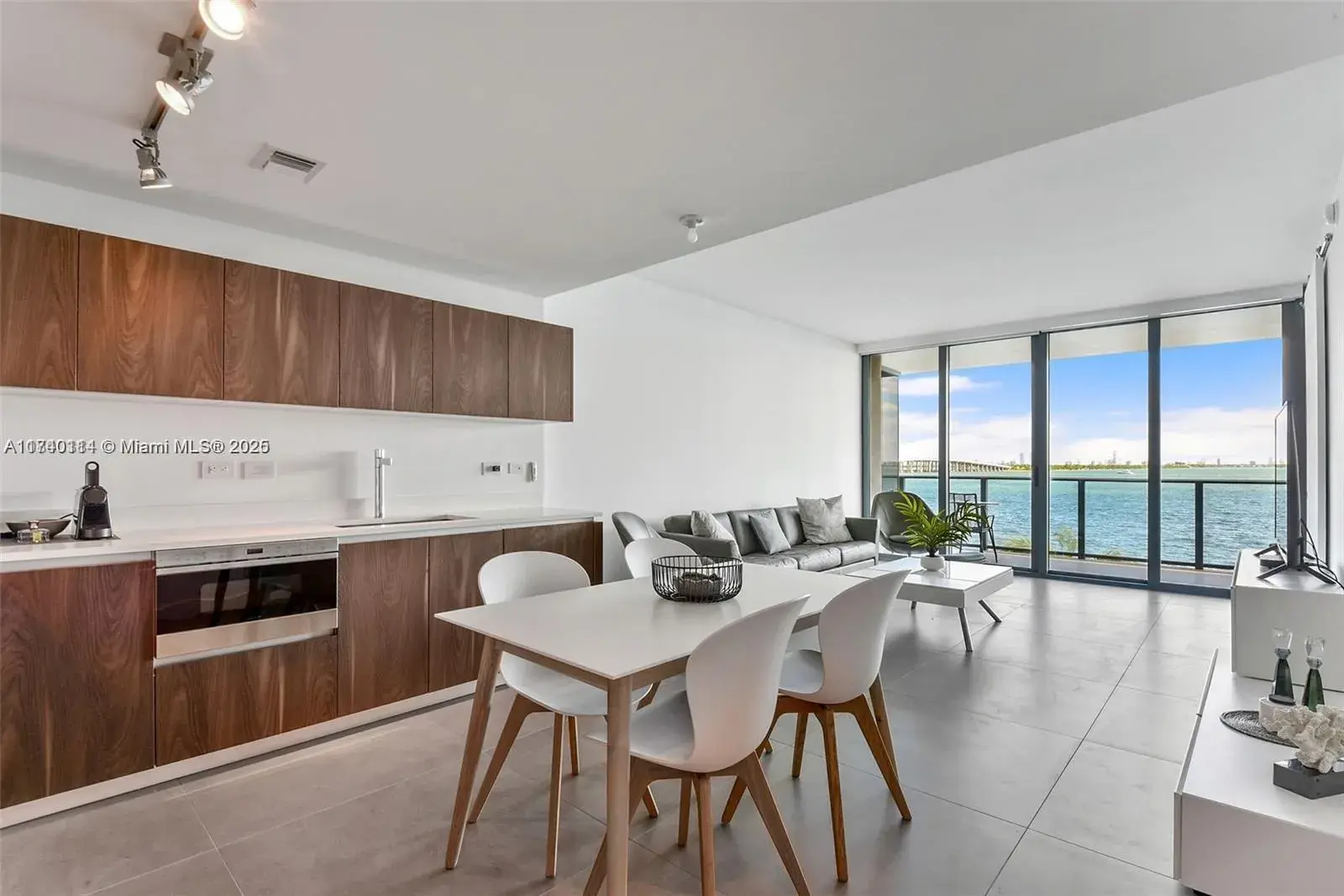2 bedroom 2 bath Residential for sale at 3131 NE 7th Ave # 305, Miami FL 33137