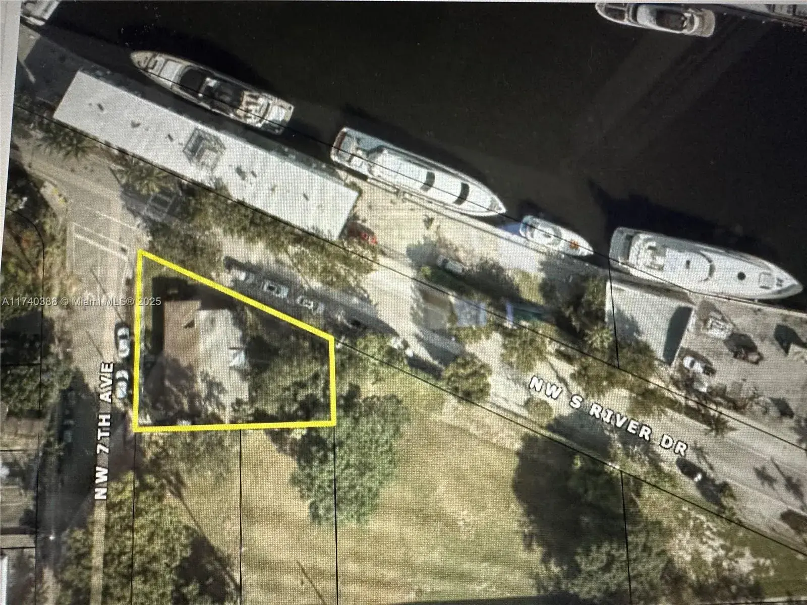 Residential Income for sale at 325 NW 7th Ave, Miami FL 33128