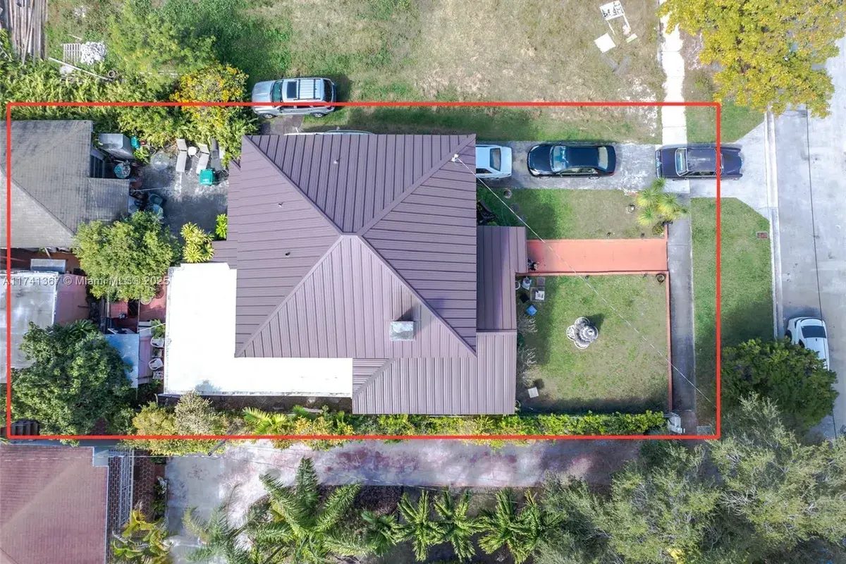 36 SW 20th Rd, Miami FL 33129