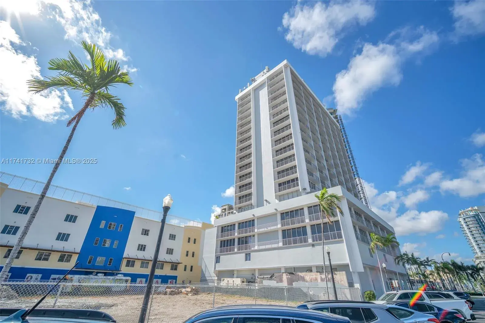 1 bedroom 1 bath Residential for sale at 1720 HARRISON STREET # 15E, Hollywood FL 33020