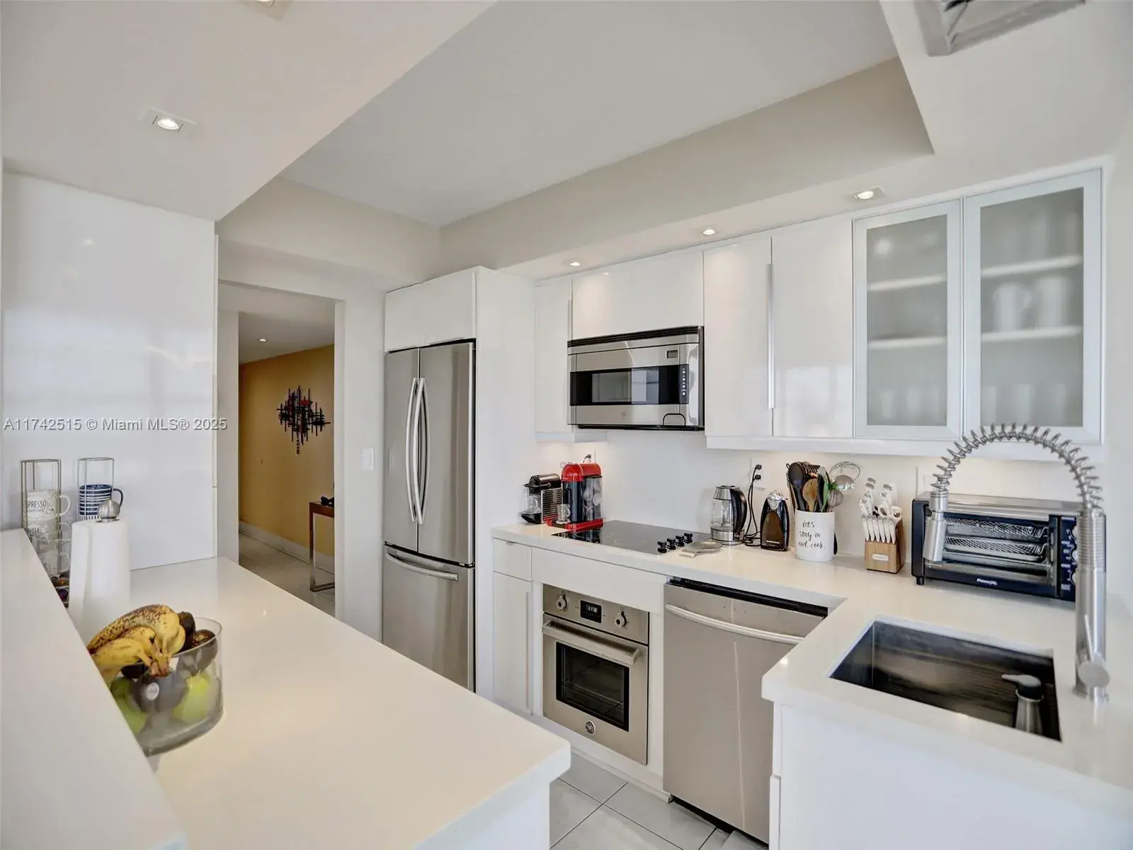 18011 Biscayne Blvd # 1904, Aventura FL 33160
