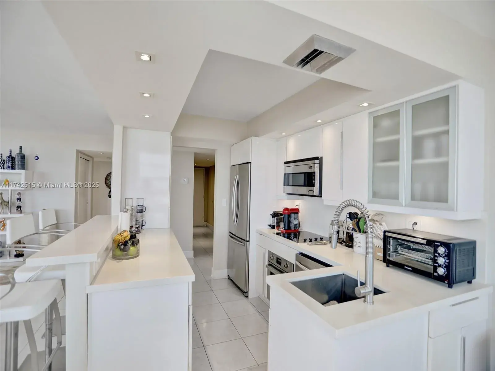 18011 Biscayne Blvd # 1904, Aventura FL 33160